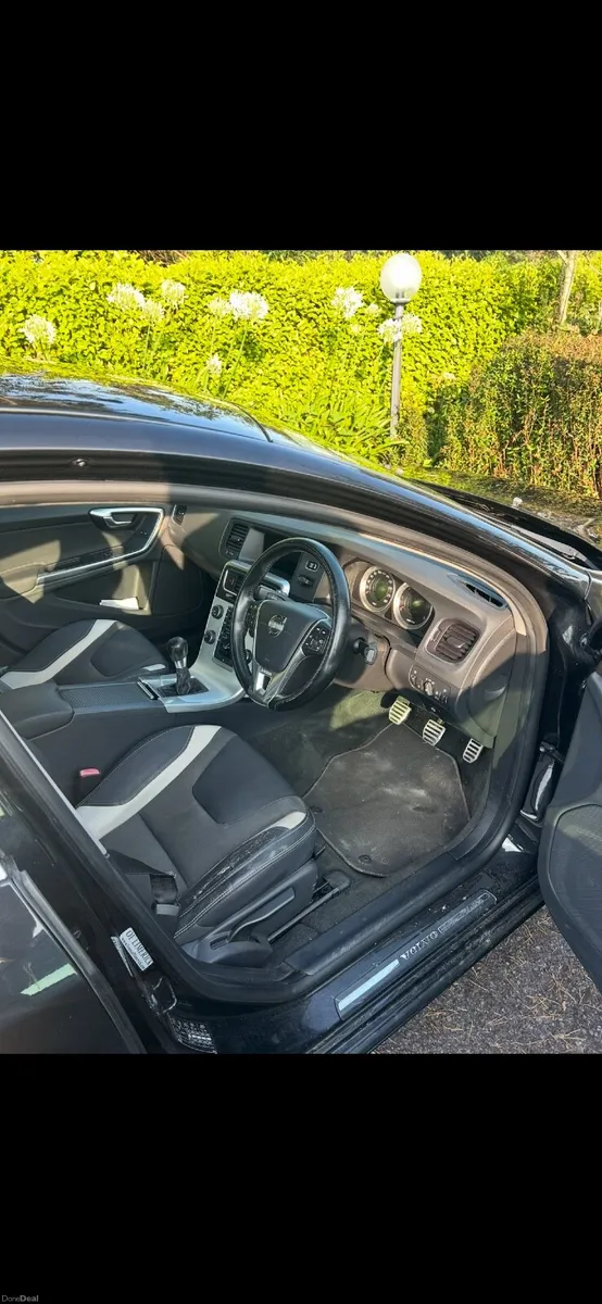 Volvo S60 2013 - Image 5