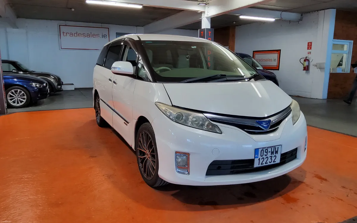 Toyota Estima 2009 - Image 1