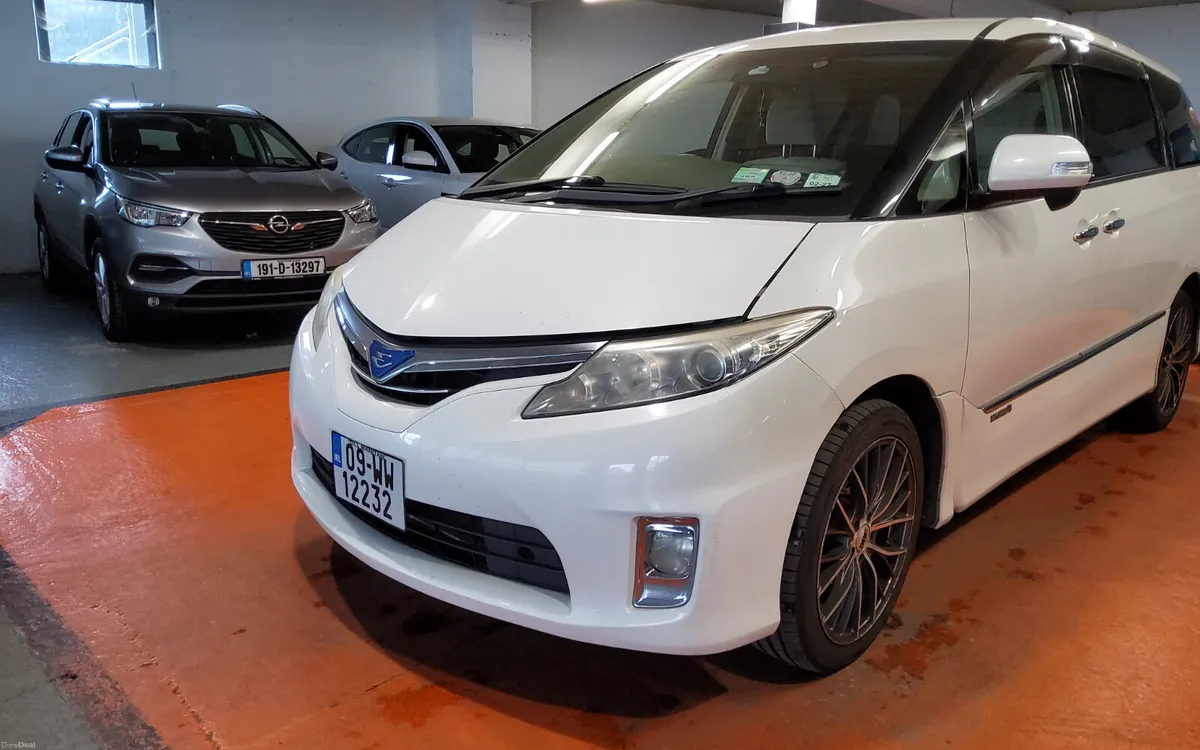 Toyota Estima 2009 - Image 3