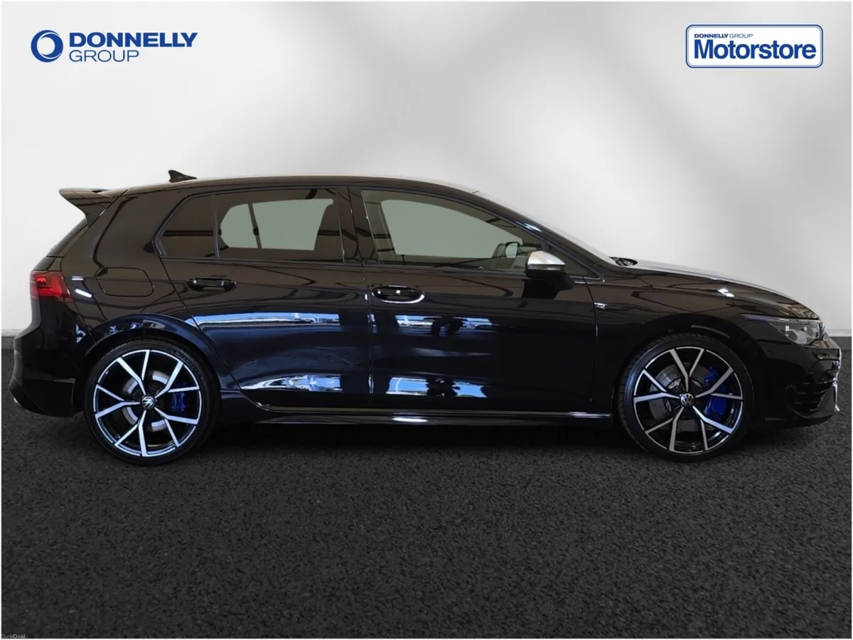 Volkswagen Golf Hatchback R - Image 3