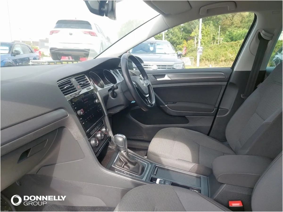 Volkswagen Golf Hatchback Match - Image 2