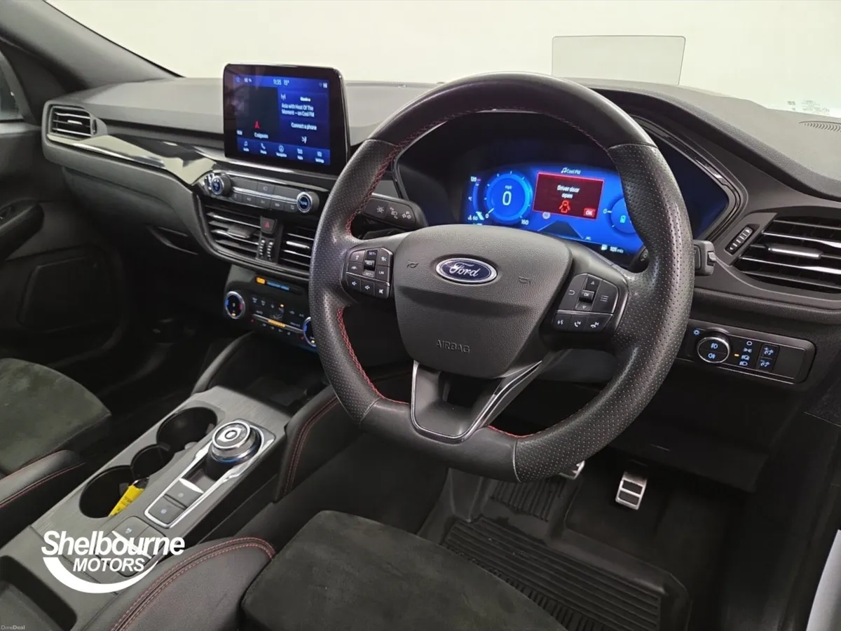 Ford Kuga ST-LINE X EDITION - Image 4