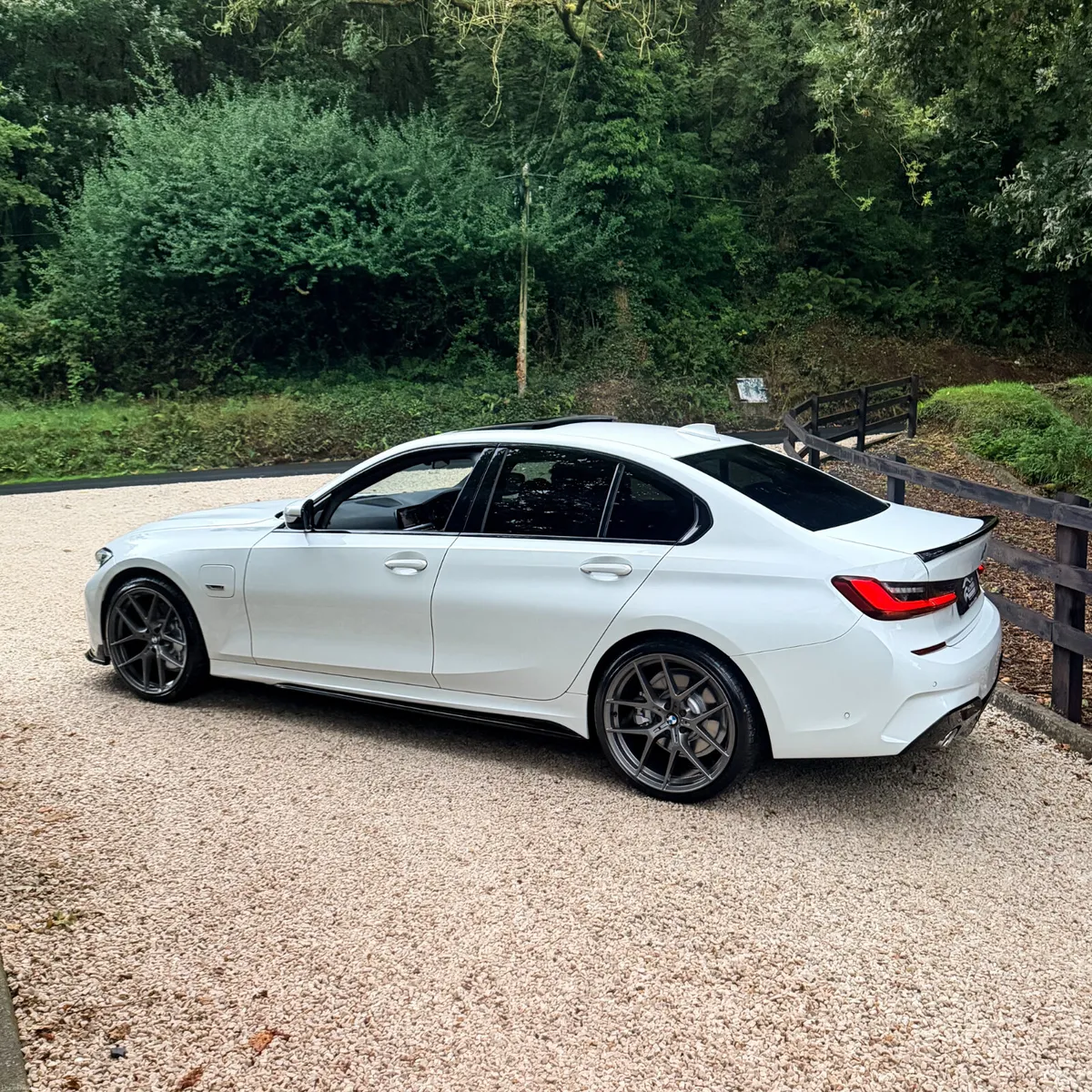2022 (222) BMW 330E M Sport *SUNROOF* - Image 4