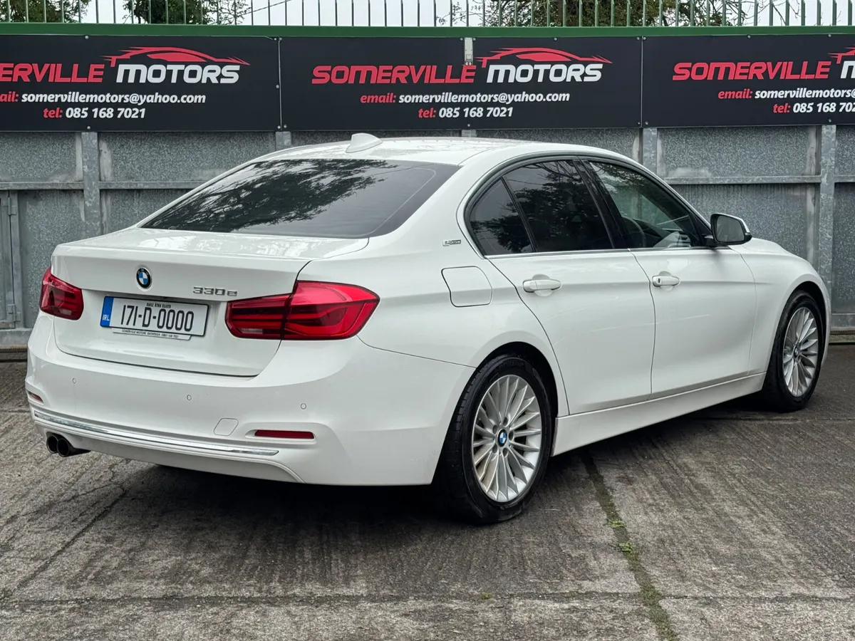 BMW 330E “ONLY 61,000KMS”  2017 - Image 6