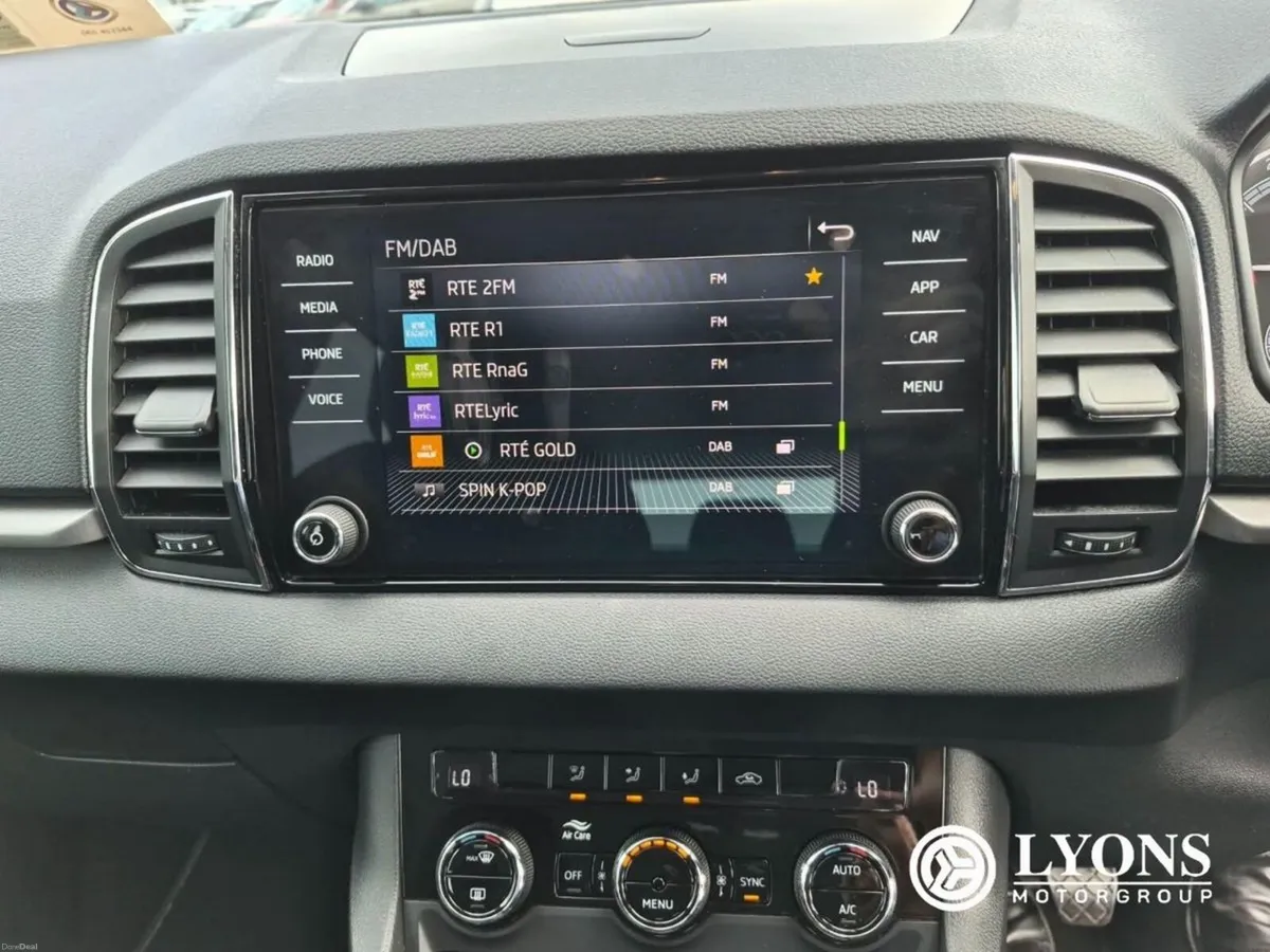 Skoda Karoq 2.0TDI 115HP Ambition - Image 3