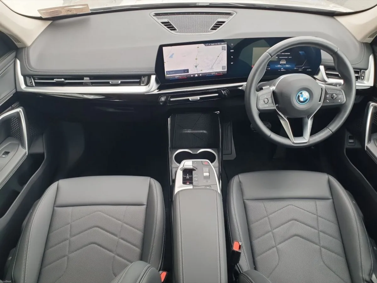 BMW iX1 eDrive20 Sport - Image 4