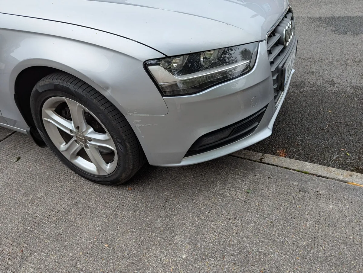 Audi A4 2015 - Image 5