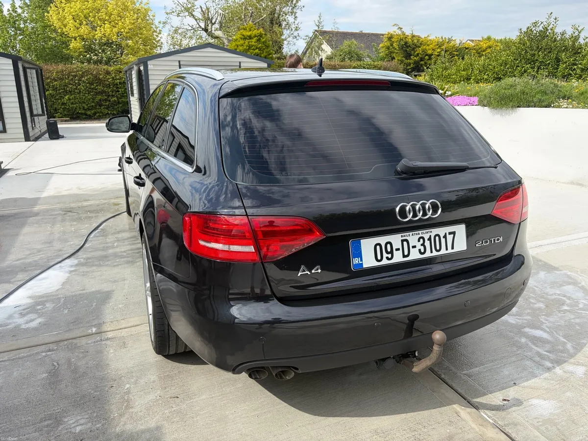 €3,750 Audi A4 Avant 2.0TDI - Image 4