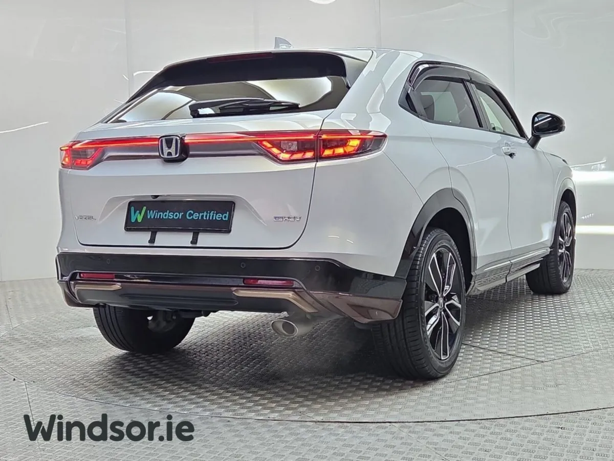 Honda Vezel Z 1.5 Hybrid *Top spec* - Image 2
