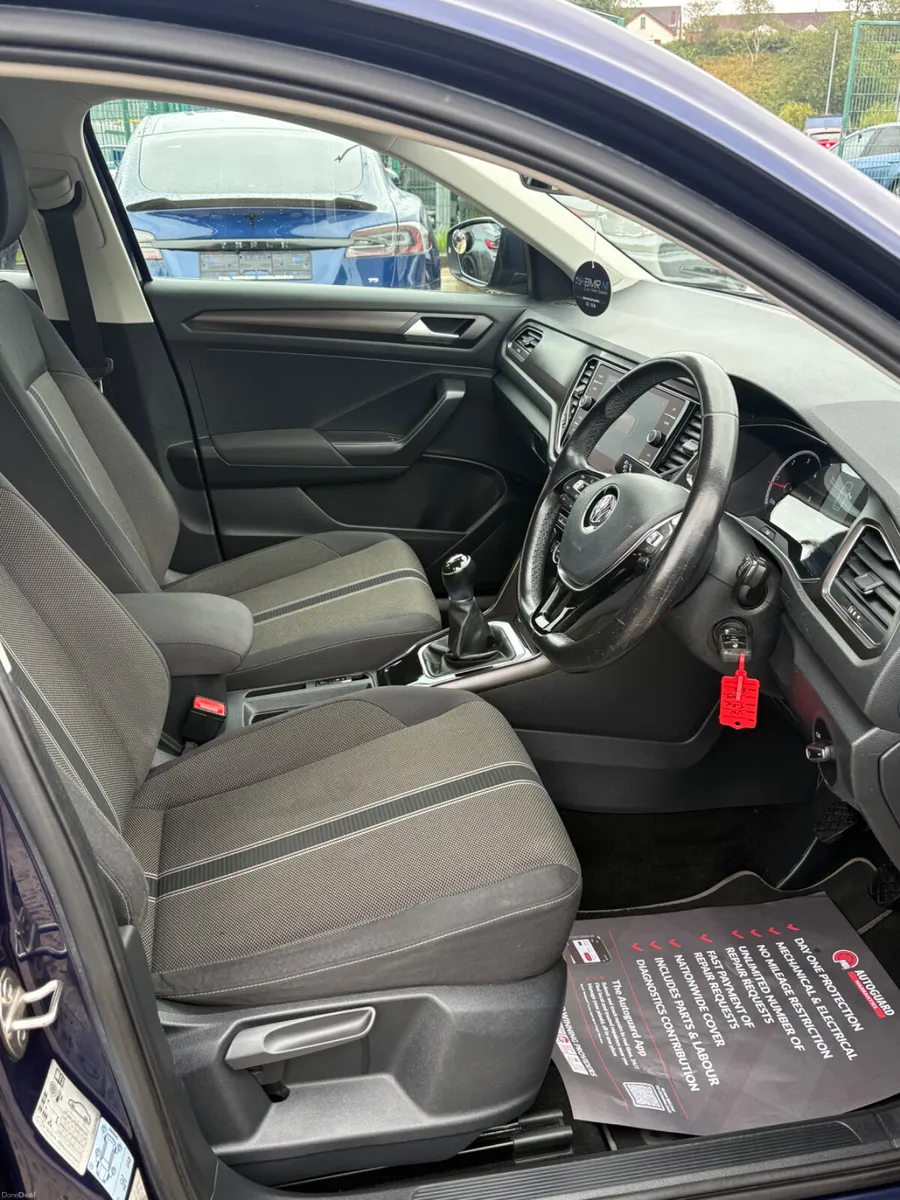Volkswagen T-Roc 2019 64k - Image 5
