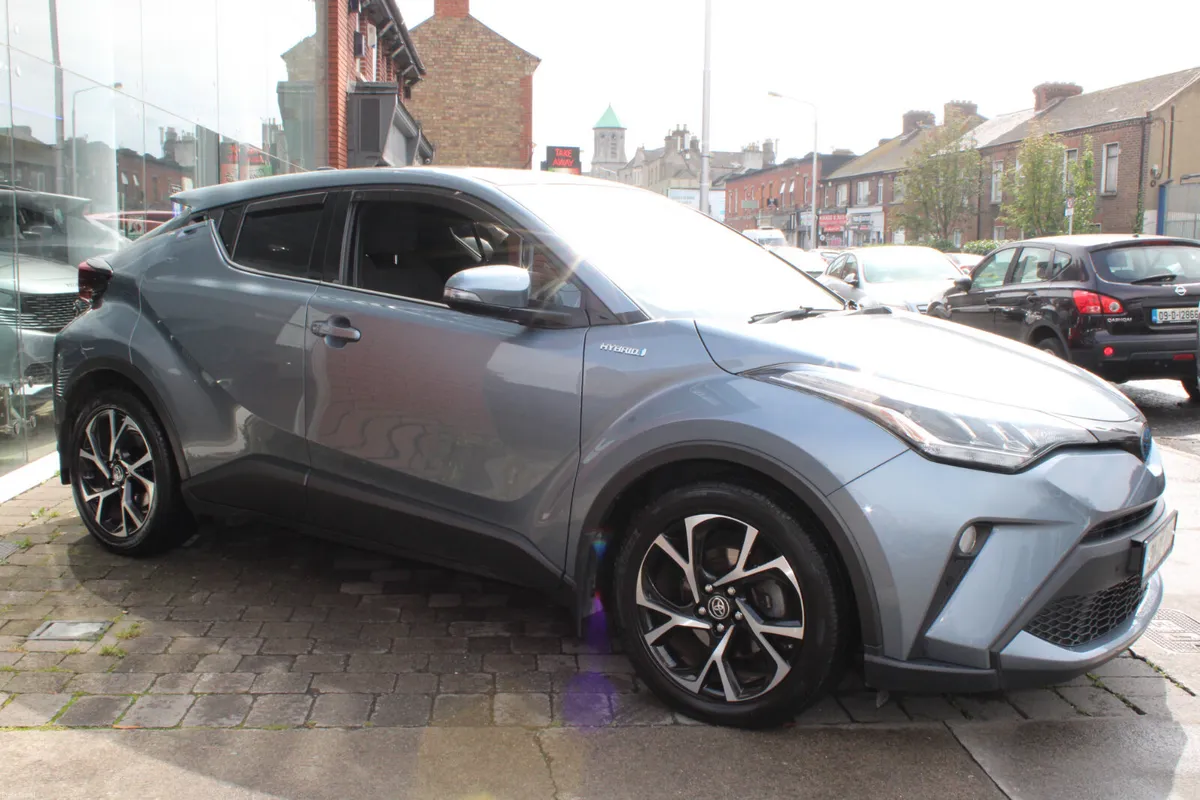 CH-R - 1.8 HYBRID SPORT - IRISH NEW - FULL HISTORY - Image 5