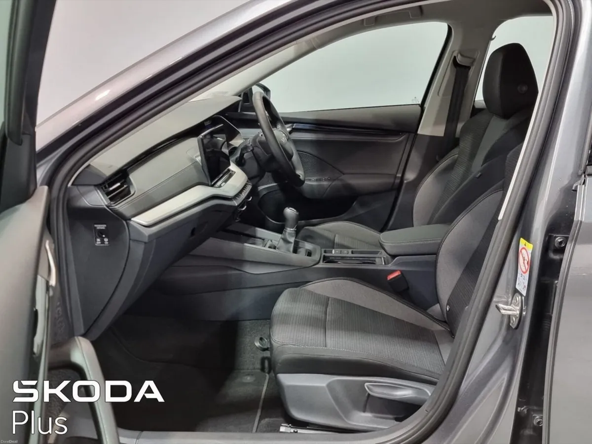 Skoda Octavia ** COMBI ** SELECTION ** 2.0TDI ** T - Image 4