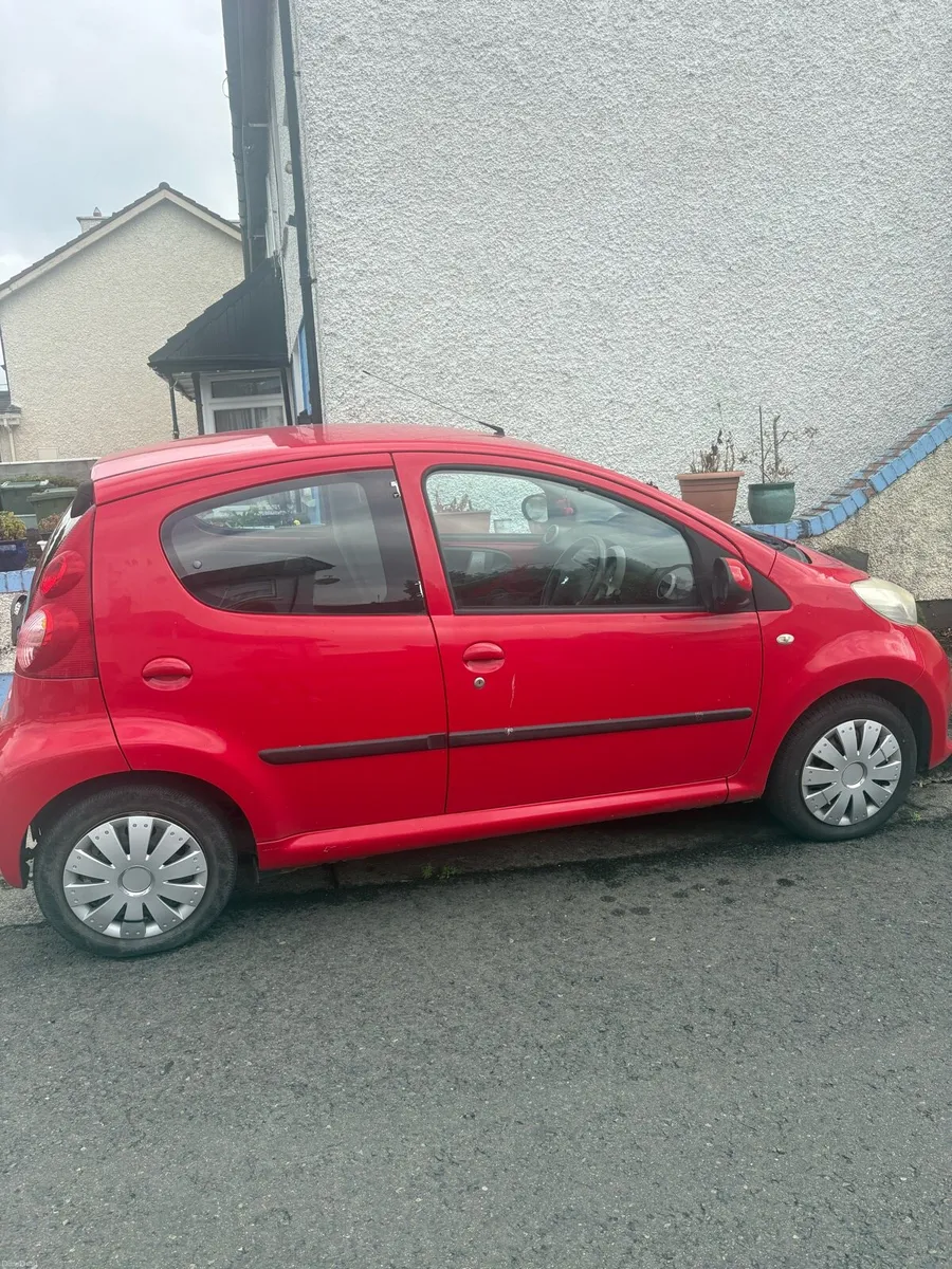 Peugeot 107 2006 - Image 2