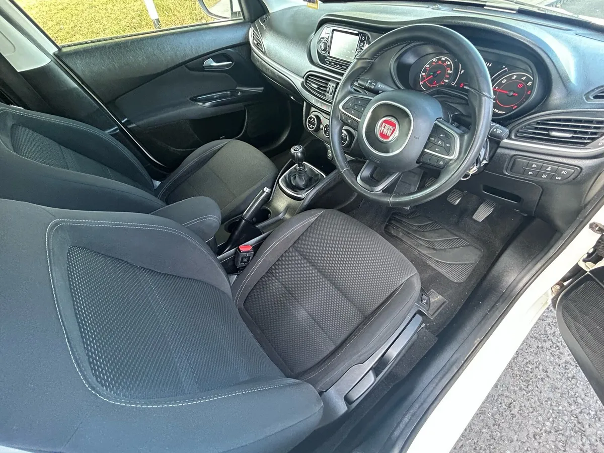 2017 FIAT TIPO 1.4 PETROL LOUNGE MODEL NCT 6/27 - Image 6