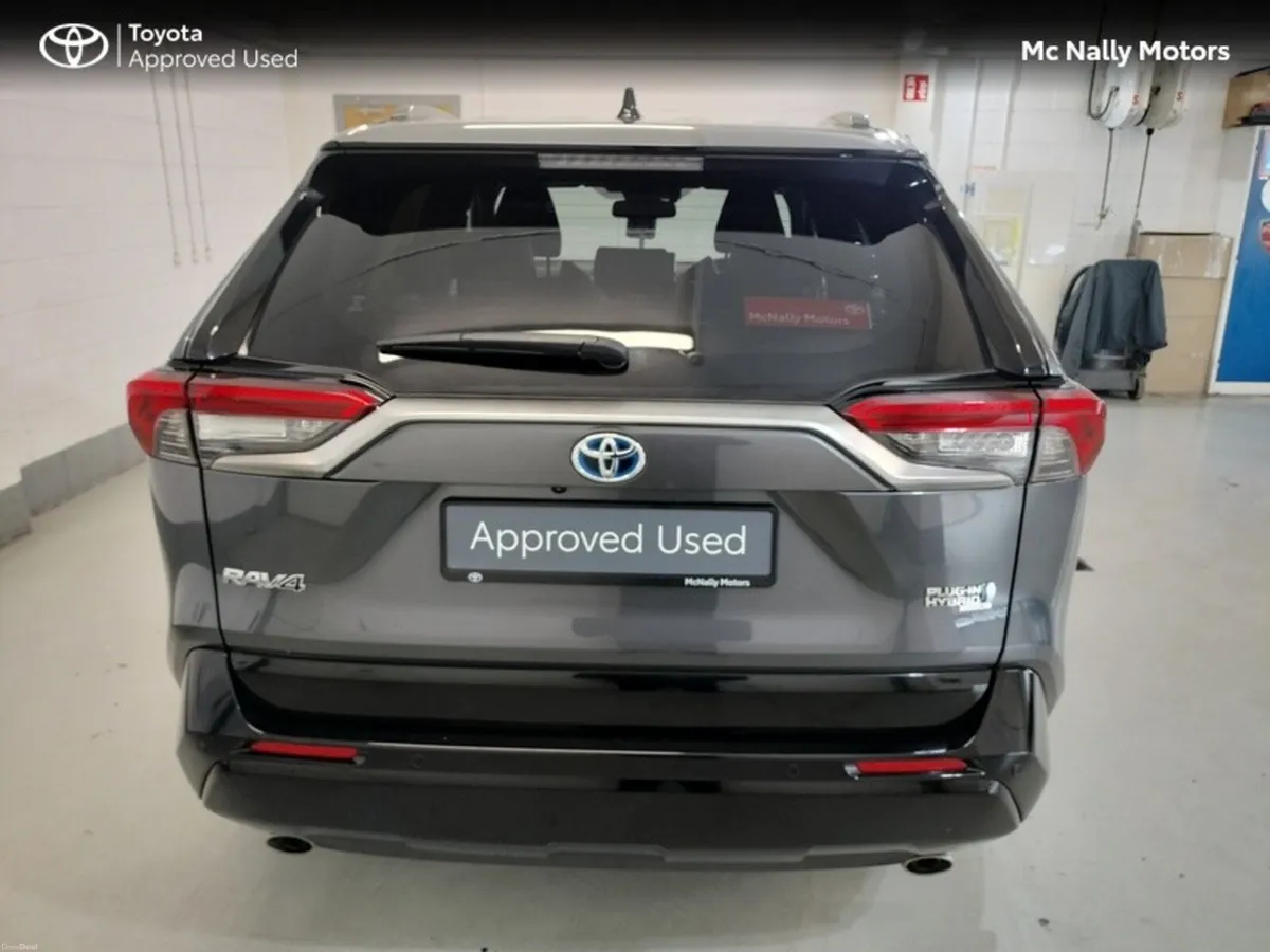 Toyota RAV4 232 PLUG-IN HYBRID SPORT AWD LOW KMS - Image 4