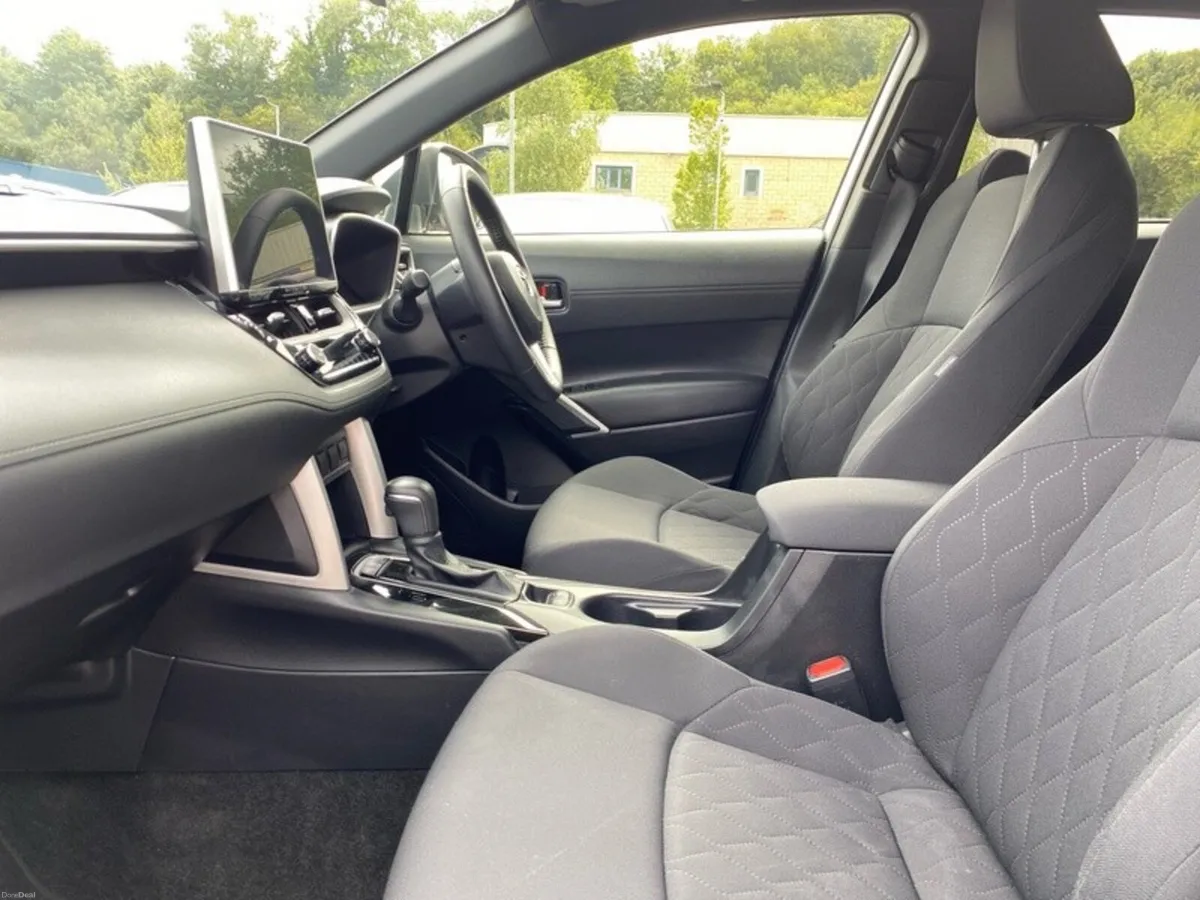 Toyota Corolla Cross COROLLA CROSS SPORT - Image 6