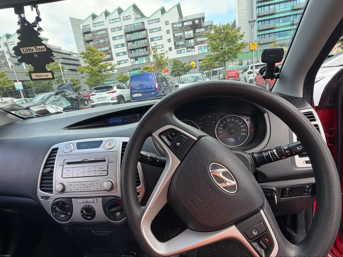 Hyundai i20 2011 - Image 4