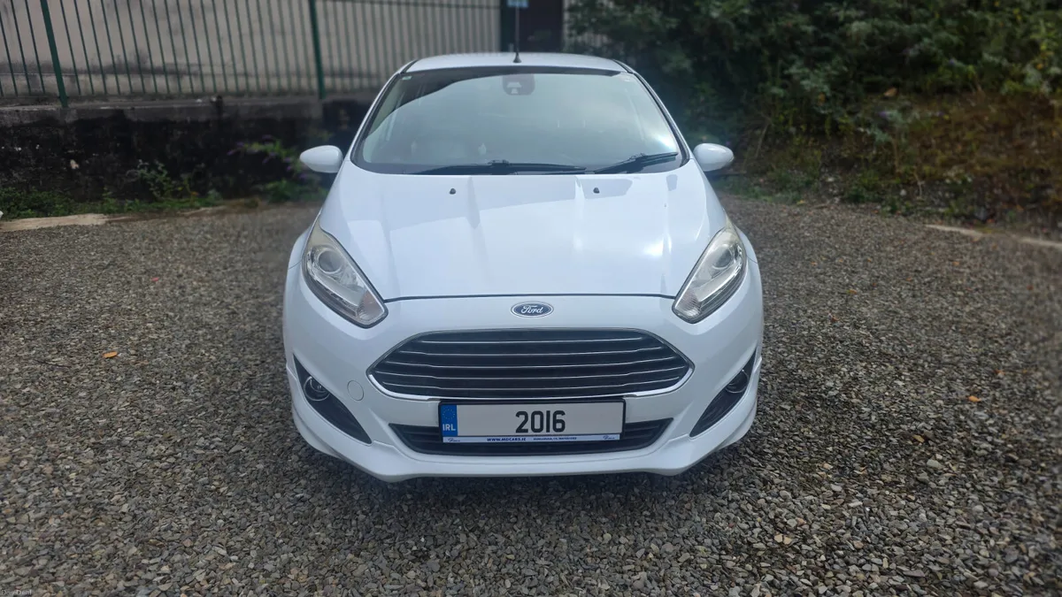 2016 Ford Fiesta - Image 3