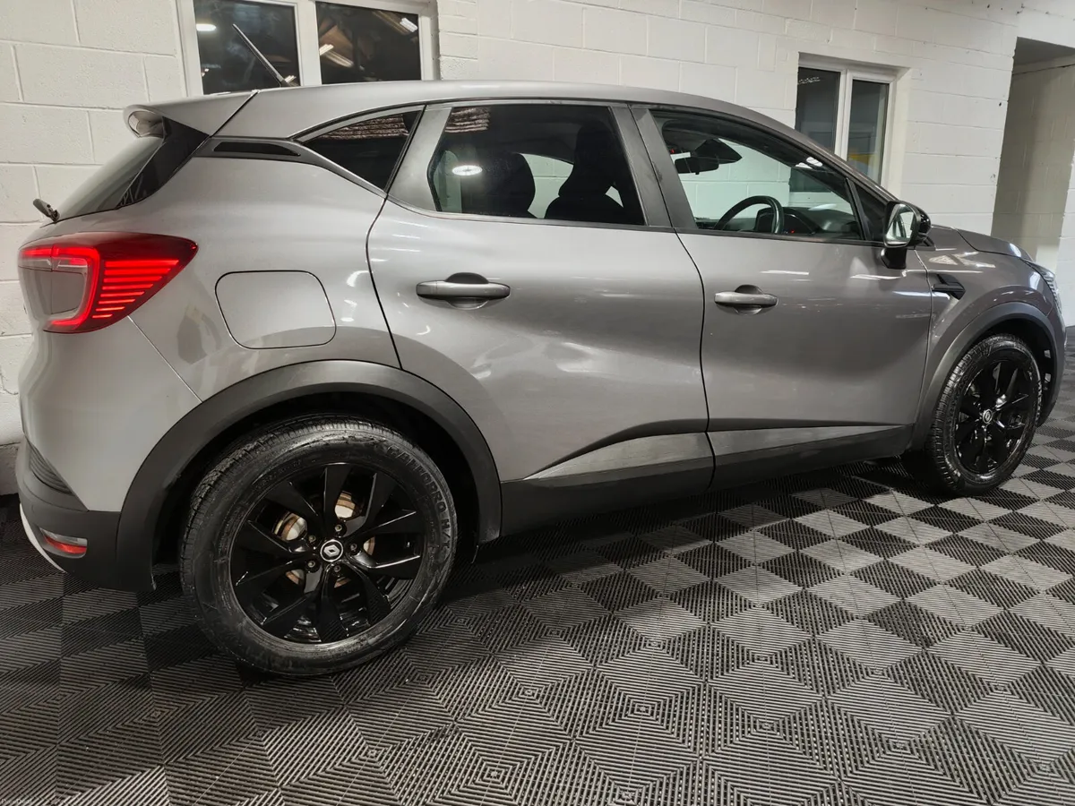Renault Captur 2022 1.0 PETROL ICONIC SPEC EXTRAS - Image 4