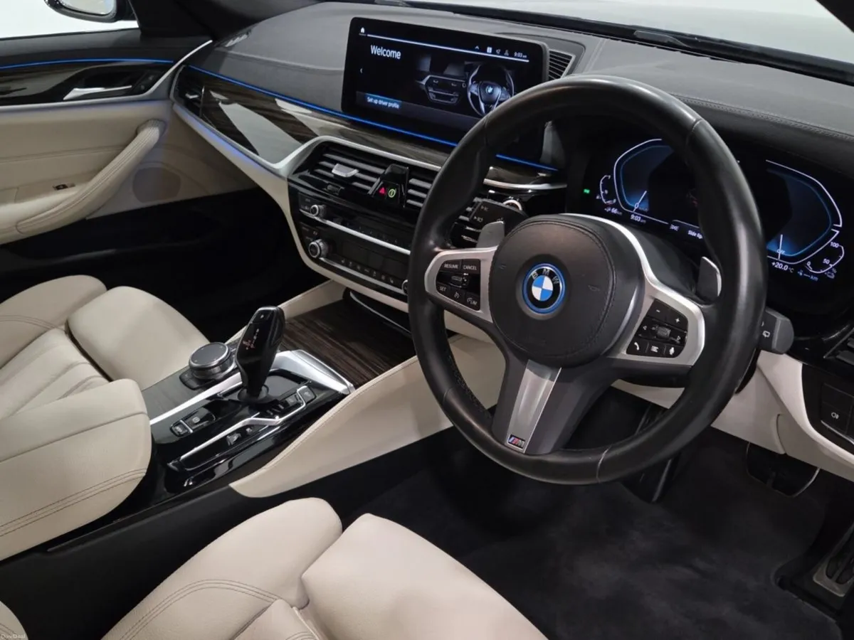 BMW 5-Series 530e M Sport Touring - Image 6
