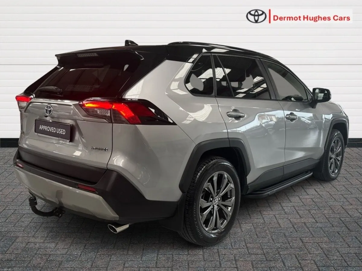 Toyota RAV4 RAV4 HYBRID SPORT WITH SIDE STEPS - Image 2
