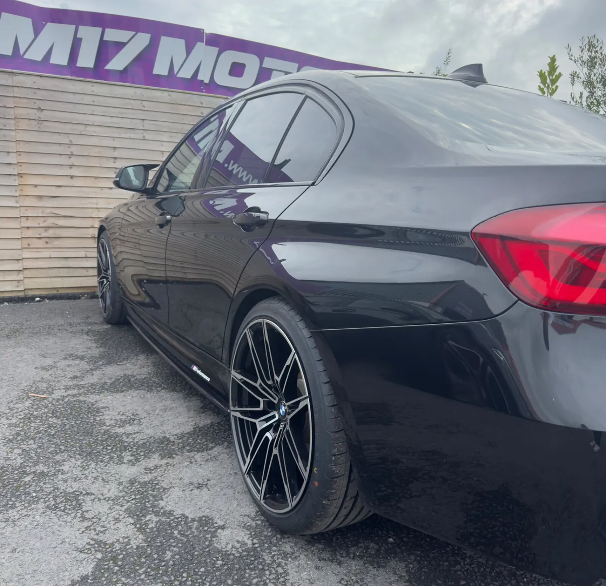 2017 BMW 320d, Shadow Edition, Bodykit - Image 6