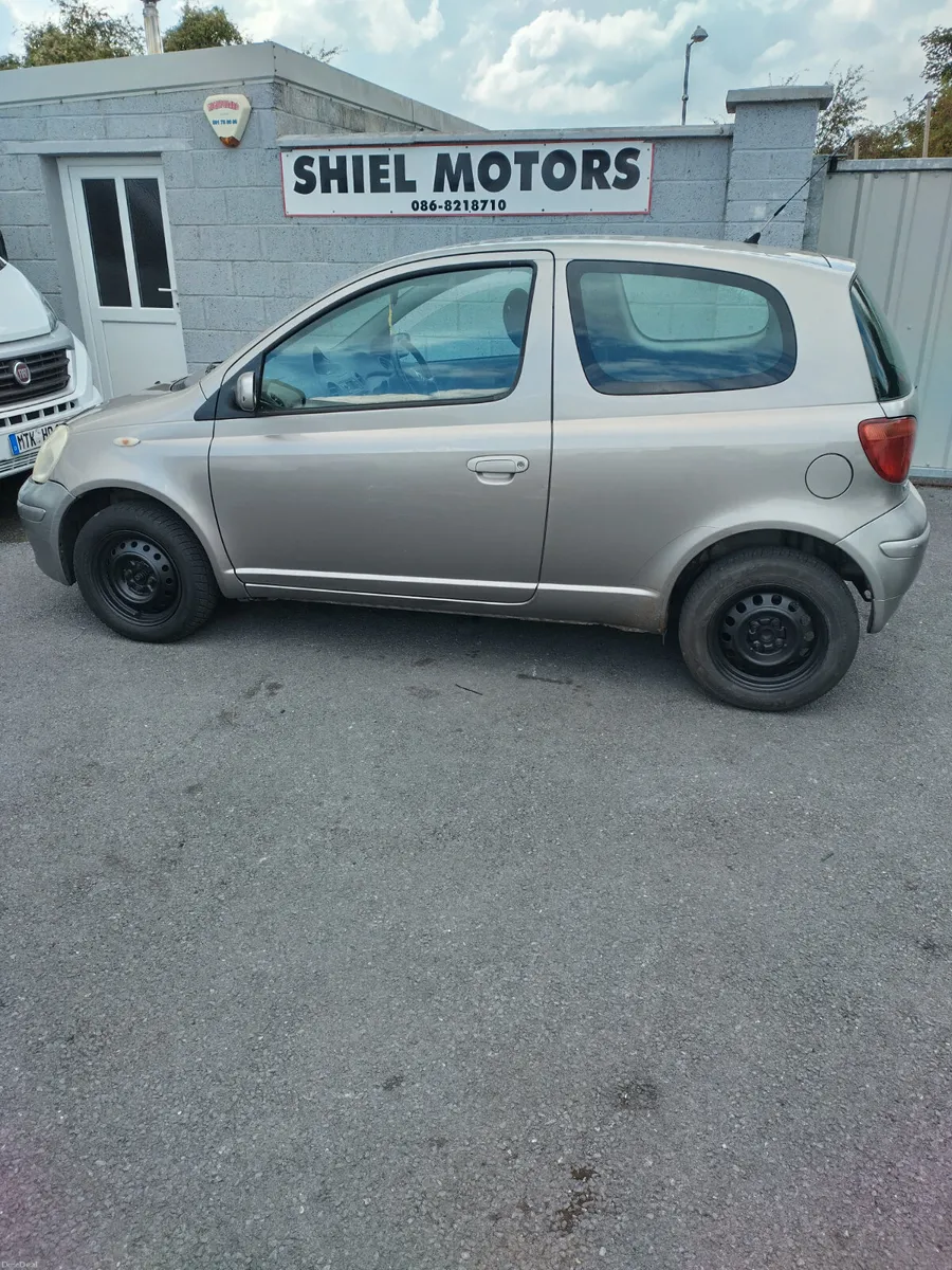 Toyota Yaris 2005 - Image 2