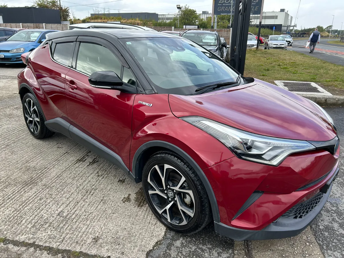 TOYOTA CHR 2019, 1.8 HYBRID AUTO LOW KMS HIGH SPEC - Image 1