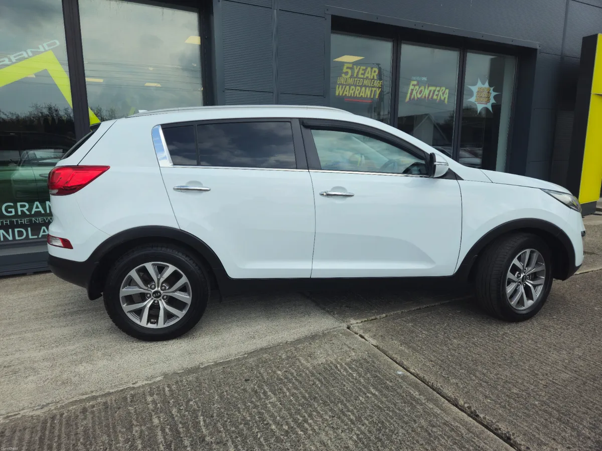 Kia Sportage 1.7 D PLATINUM 2WD - Image 6