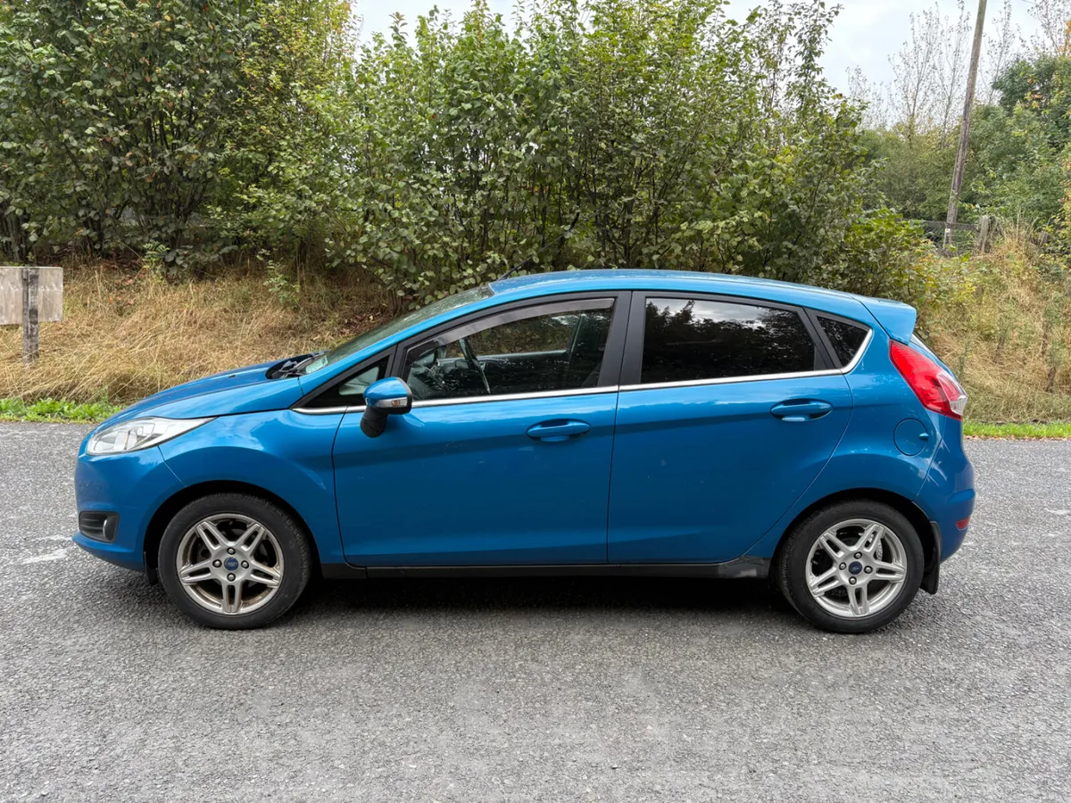 Ford Fiesta 2013 1.2 Manual!!! Ideal 1st car - Image 4