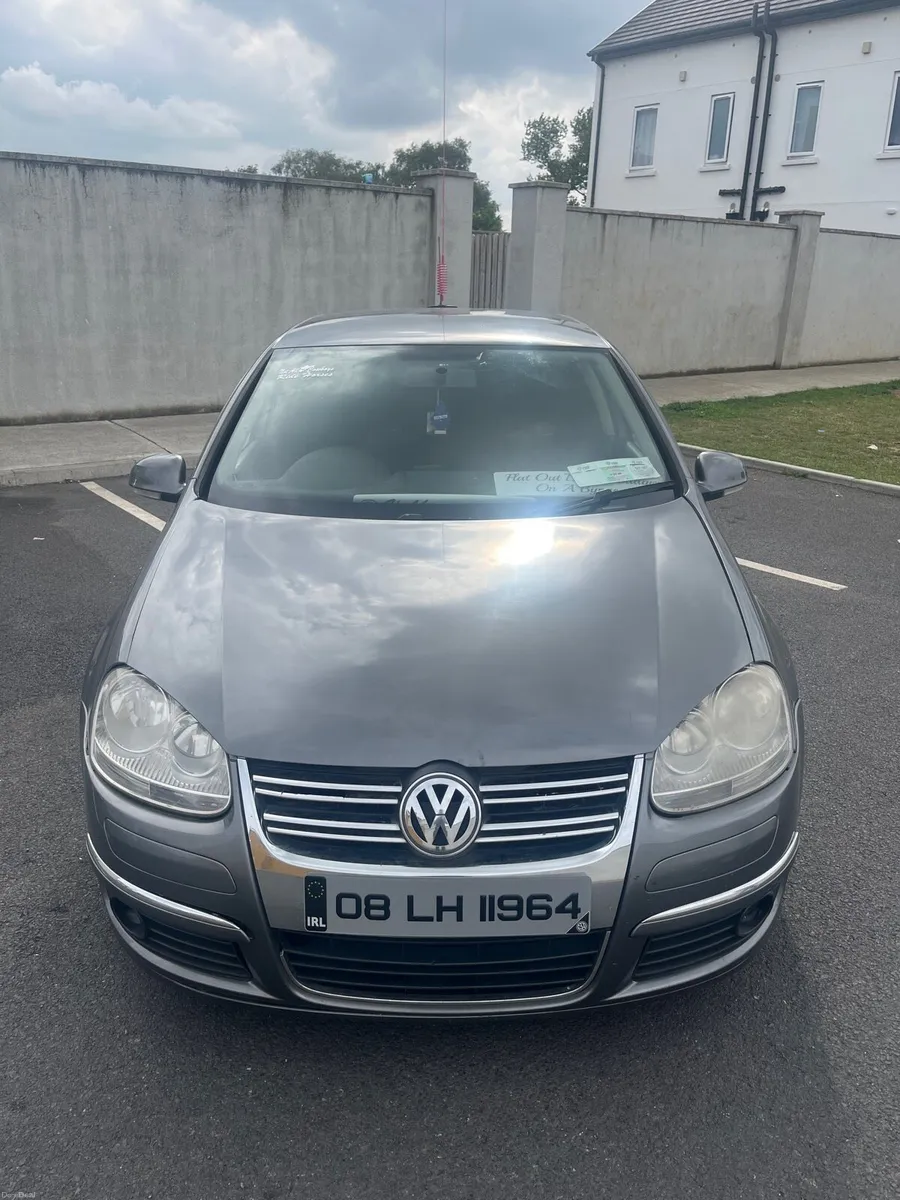 Volkswagen Golf - Image 4