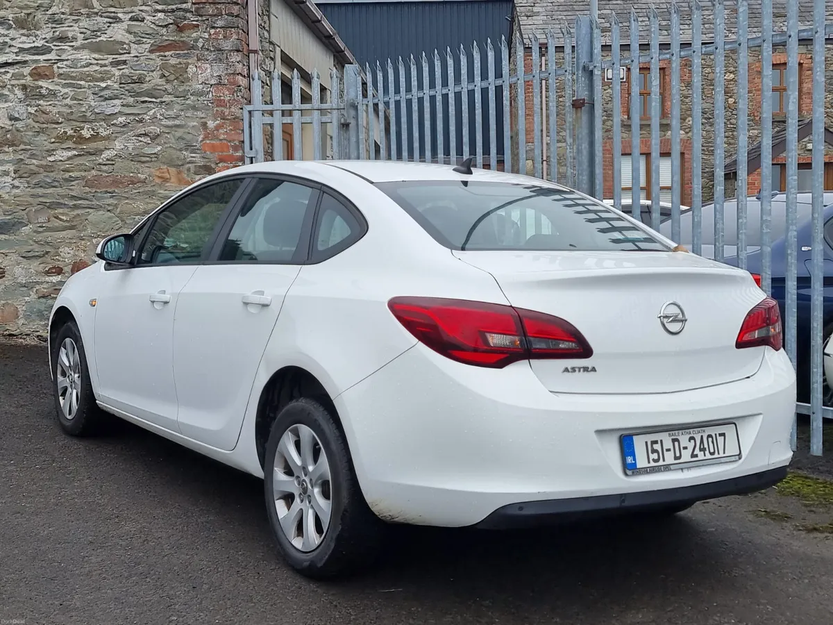 2015 OPEL ASTRA NCT&TAXED €3,999 - Image 6