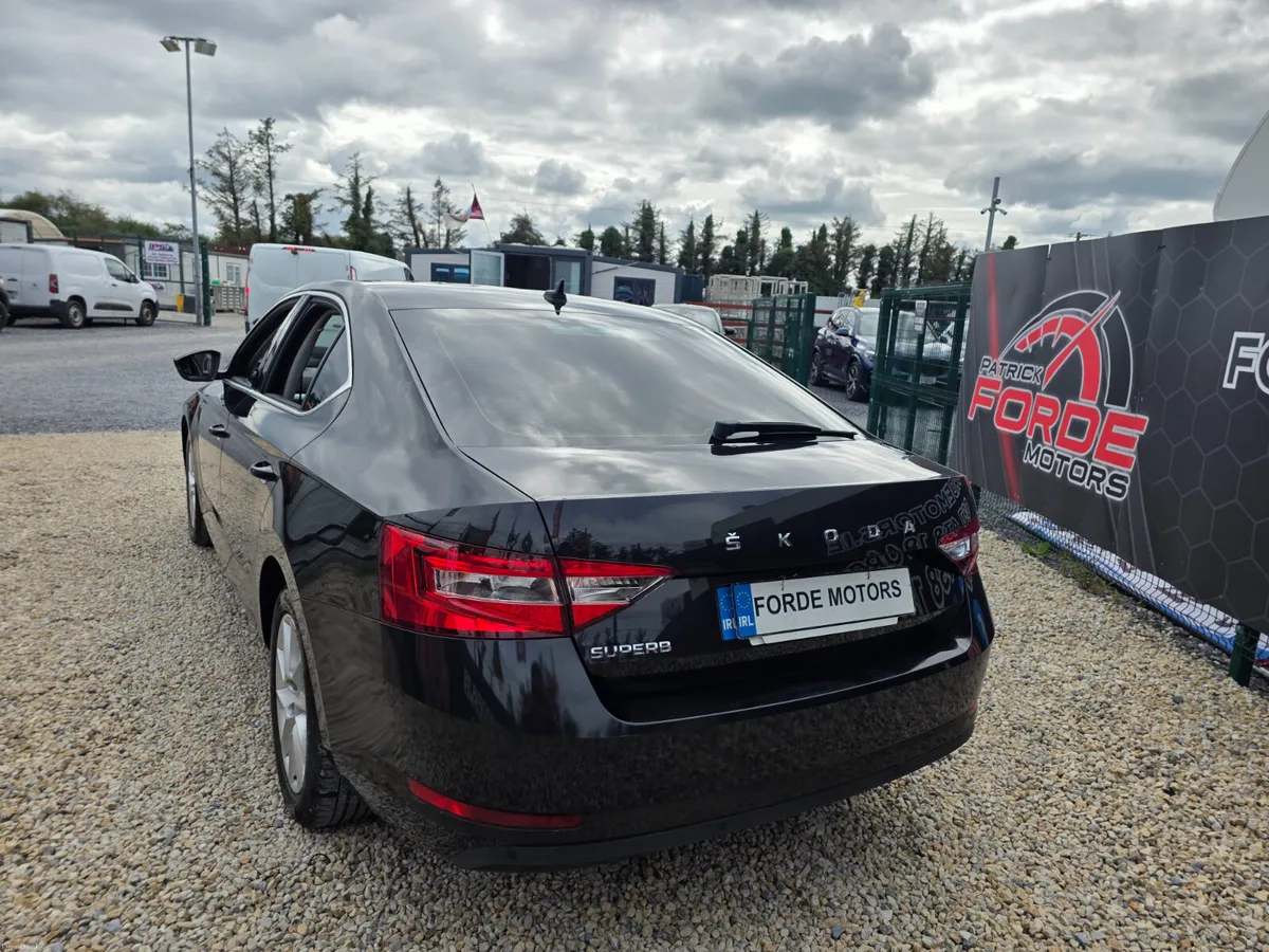 Skoda Superb 2021 - Image 3