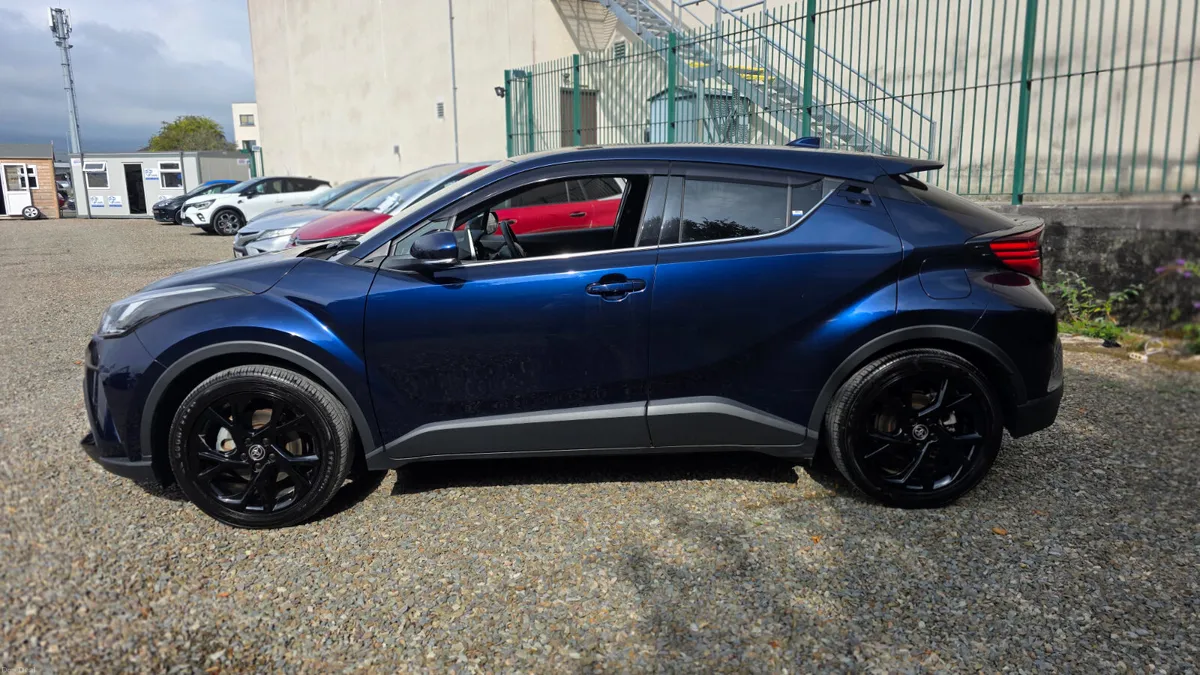 2020 Toyota CHR Nero Edition - Image 5