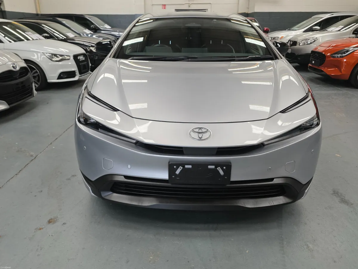2023 Toyota Prius Hybrid New Model - Image 2