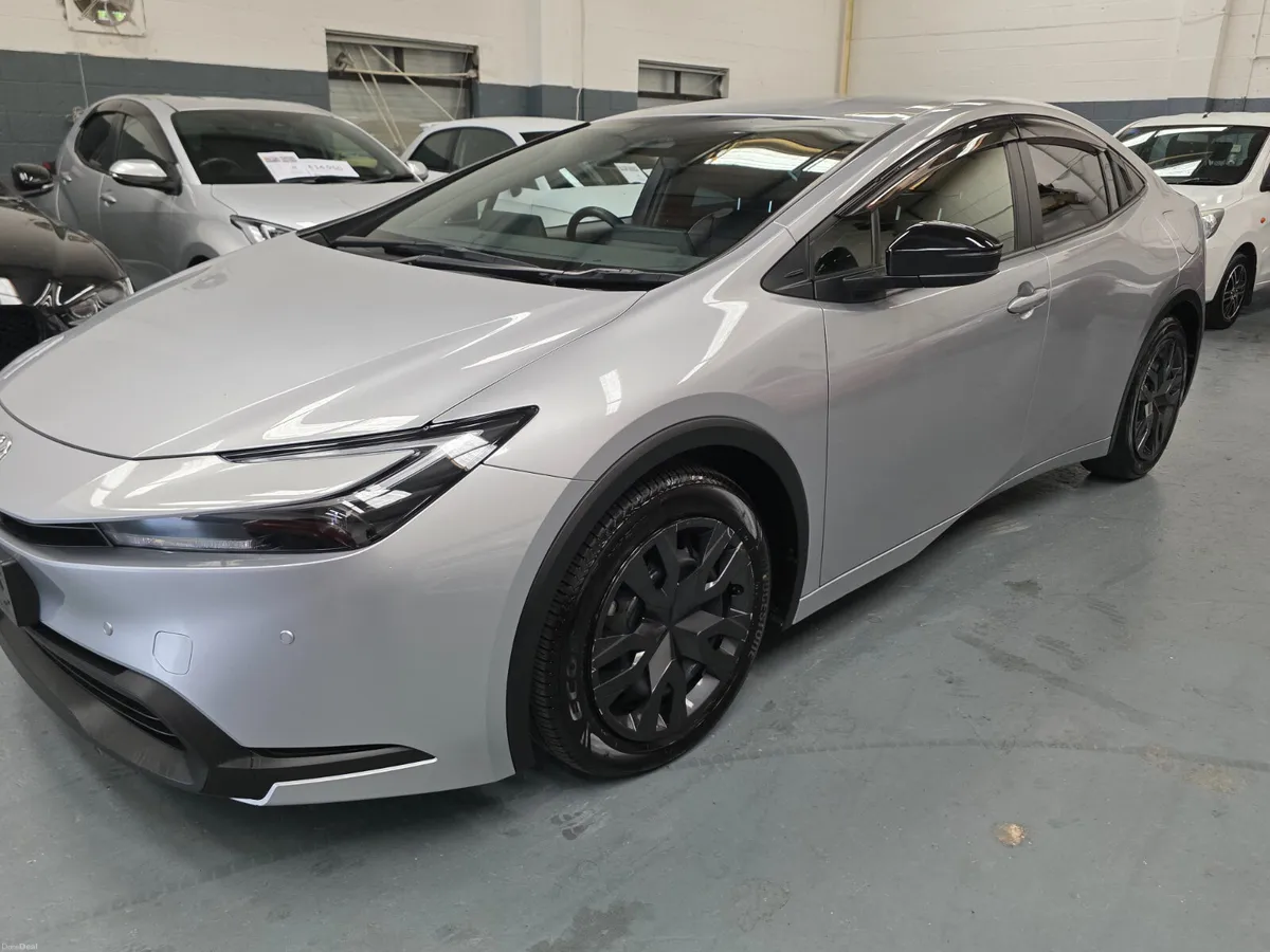 2023 Toyota Prius Hybrid New Model - Image 3