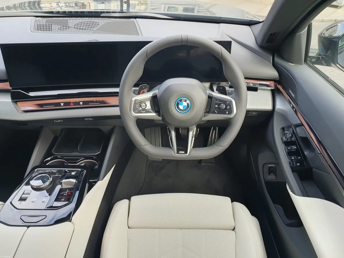 BMW 5-Series 530e M Sport Pro Saloon - Image 5