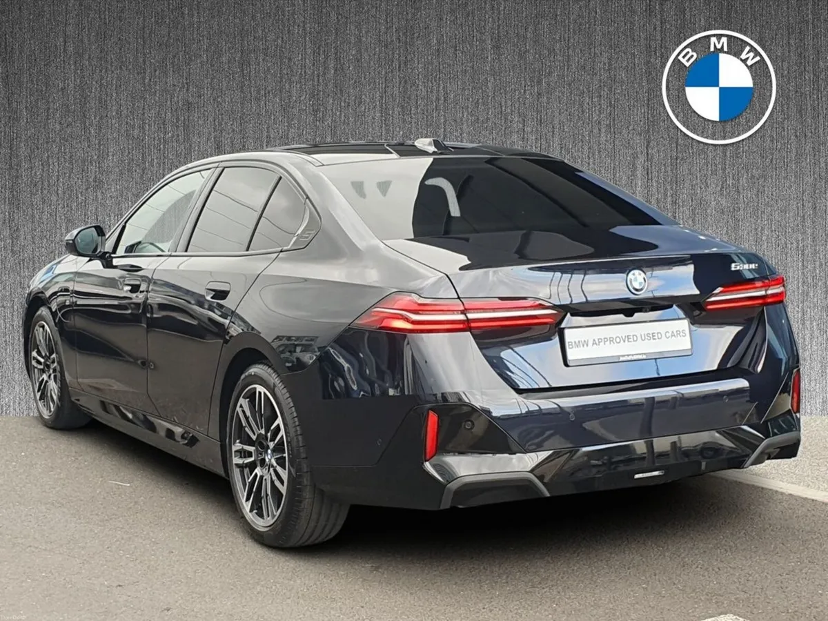 BMW 5-Series 530e M Sport Saloon - Image 2