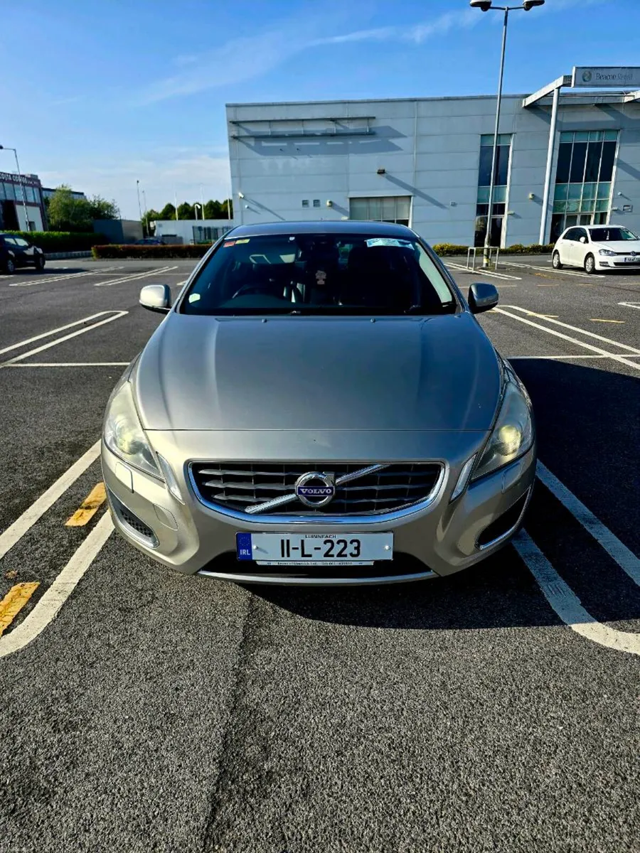 Volvo S60 2011 D3 5cylinder NCT (May 27)+TAX - Image 4