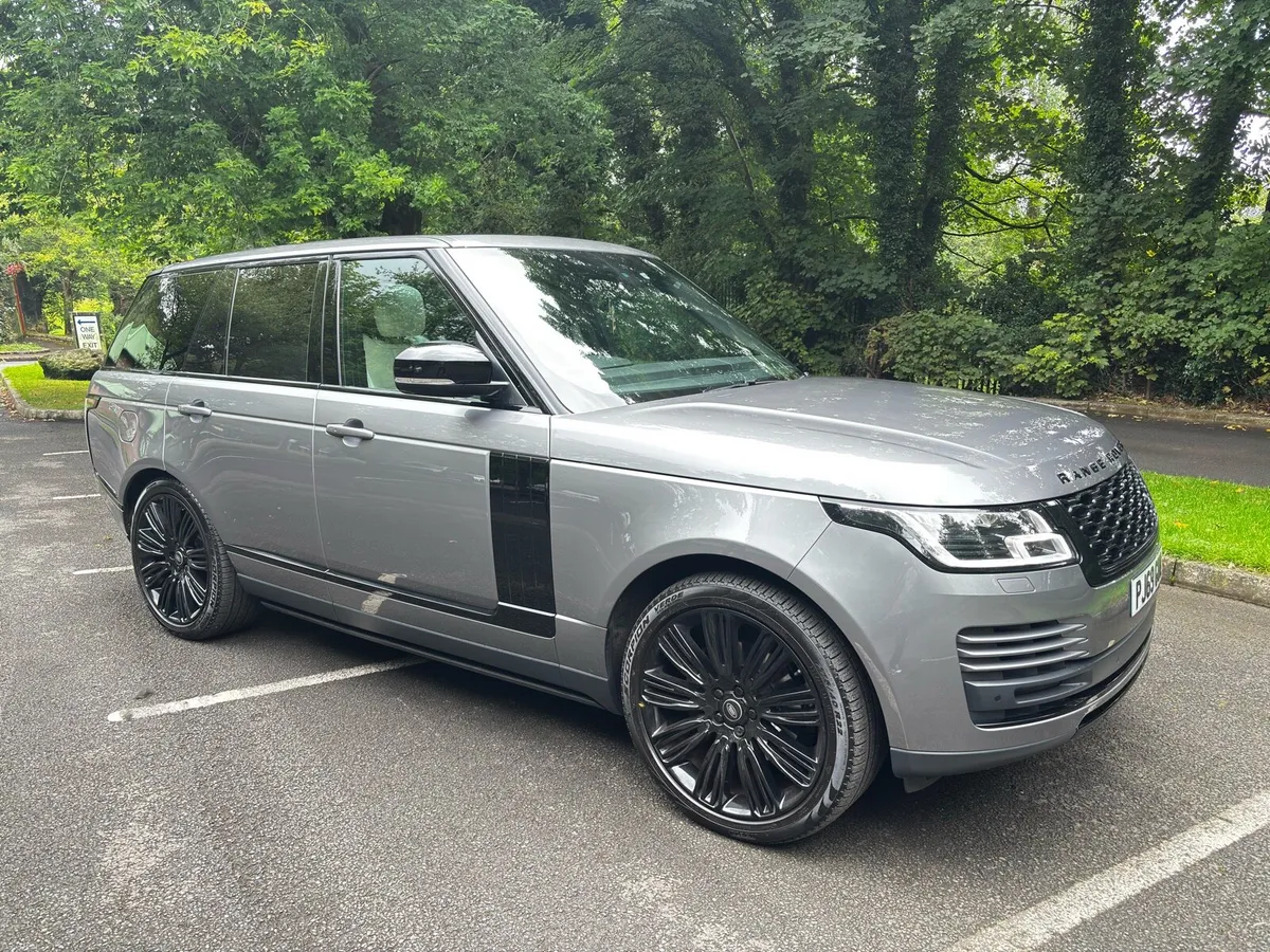 2020 Range Rover Vogue - Image 2
