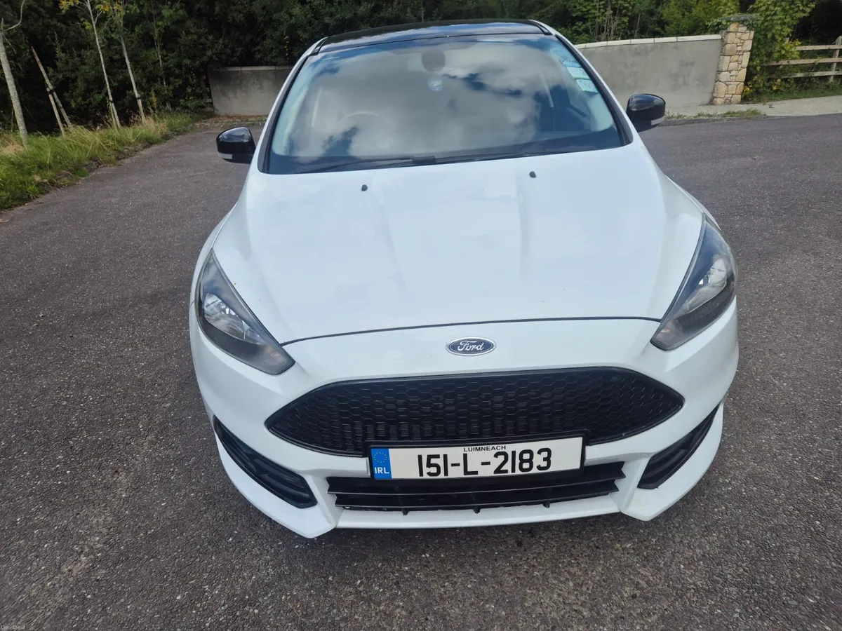 FORD FOCUS TITANIUM 1.6 DIESEL low milage - Image 6