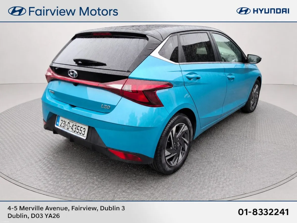 Hyundai i20 DELUXE PLUS - Two Tone - 1 Owner - Low - Image 2