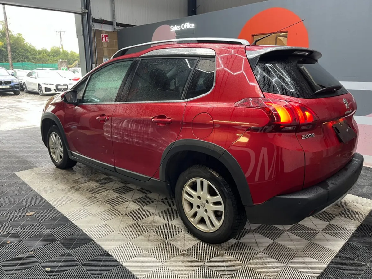 Peugeot 2008 2017 PEUGETO 2008 ALLURE 1.2 AUTOMATI - Image 5
