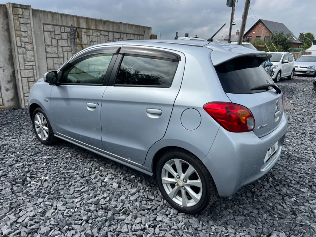 Mitsubishi Mirage 1.2 AUTOMATIC LUX - Image 3