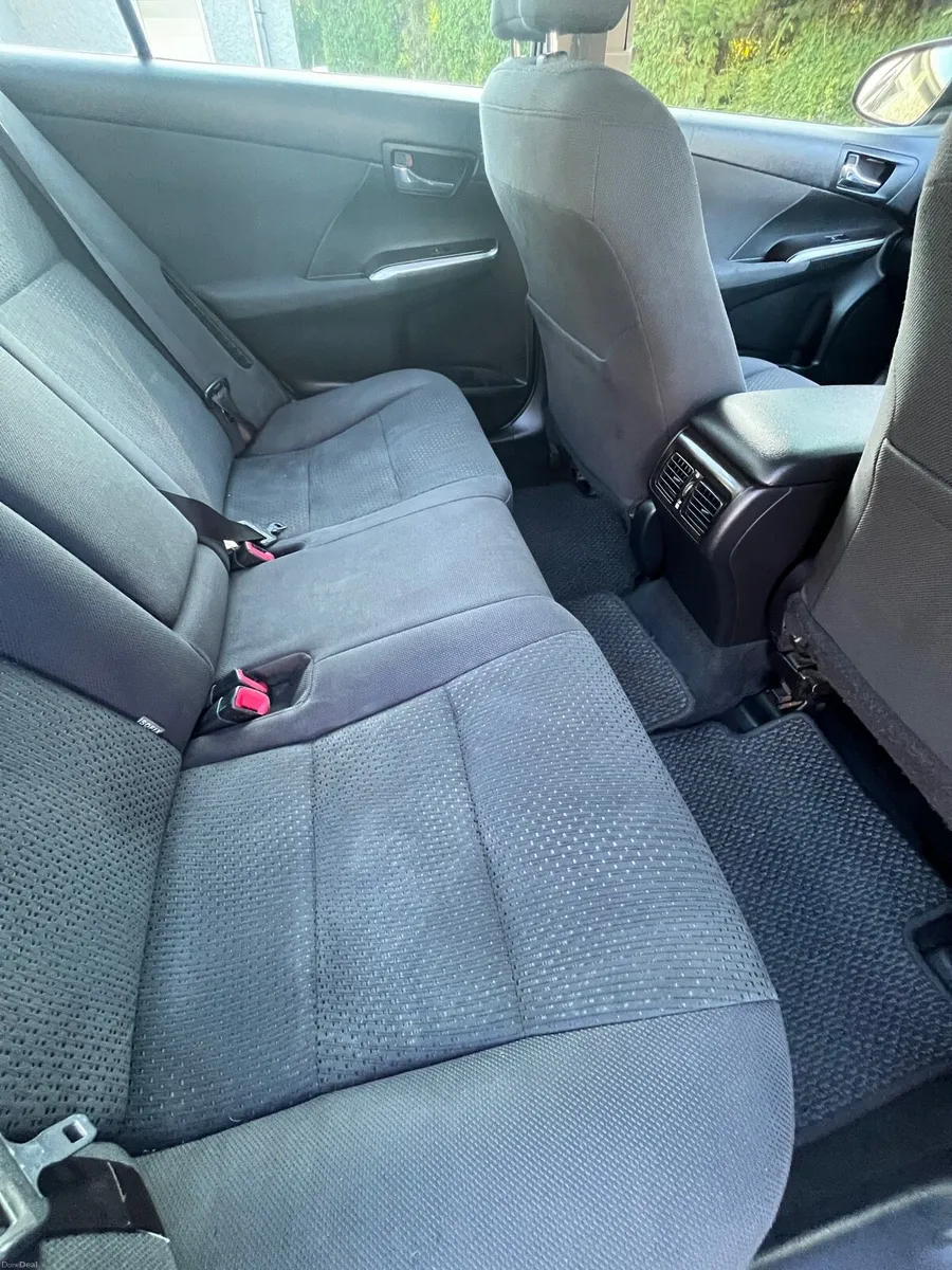 Toyota Camry - Image 5