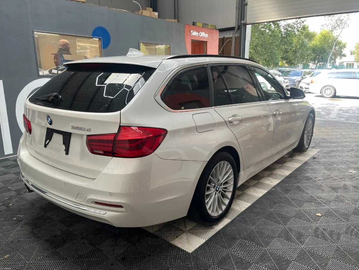 BMW 3-Series 2019 BMW 320D WG 320D TOURING LUXURY - Image 3