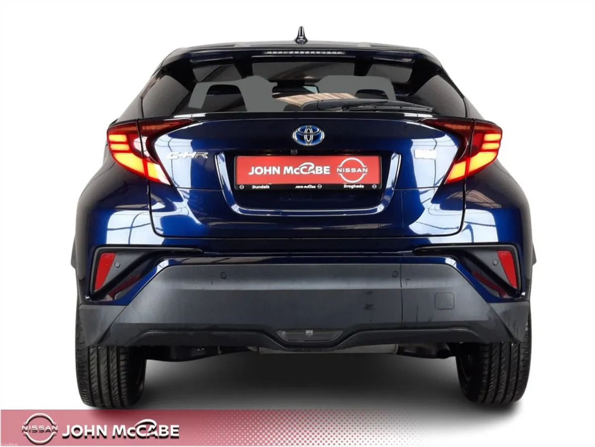 Toyota C-HR HYBRID LUNA SPORT BLACK EDITION AUTO * - Image 6