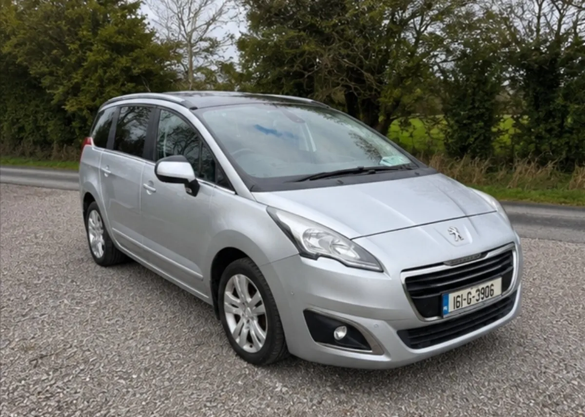 Peugeot 5008 - Image 1
