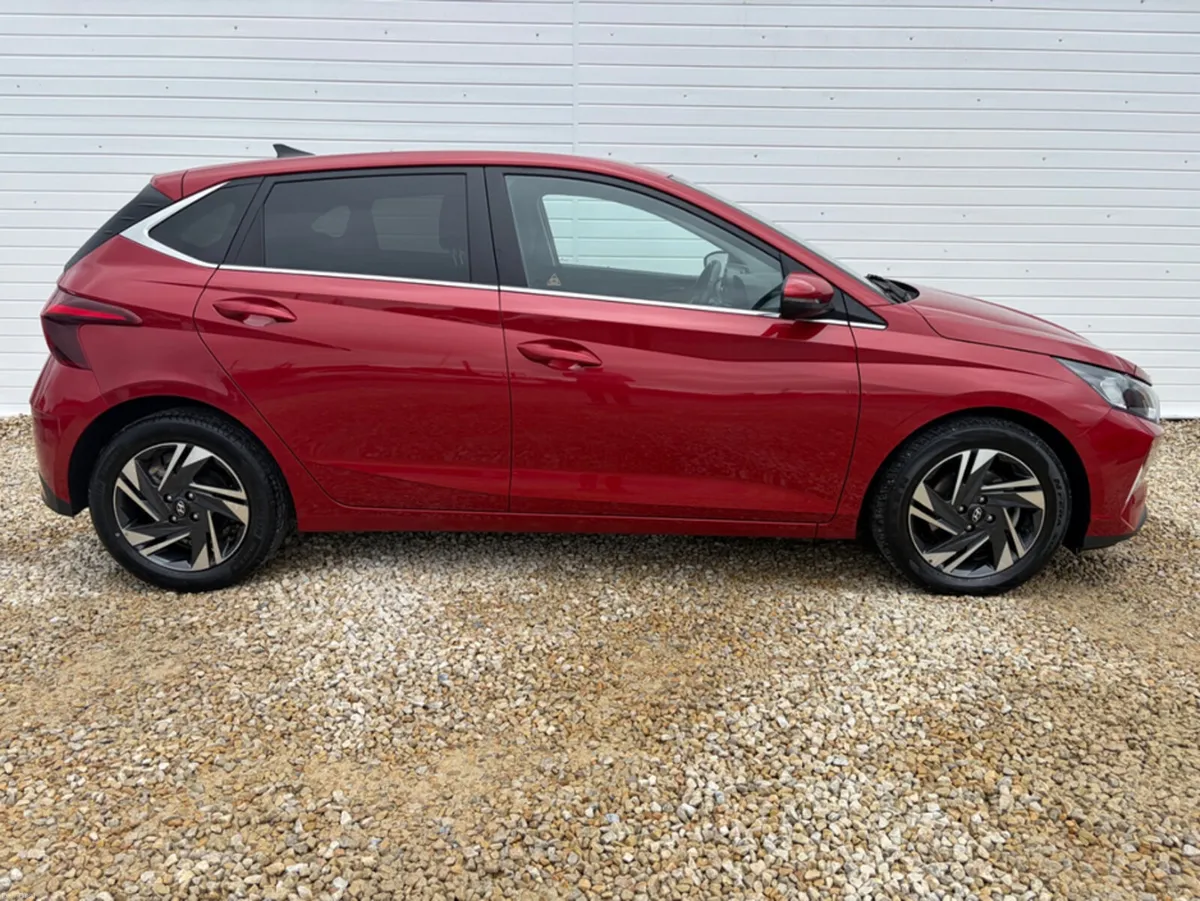 Hyundai i20 DELUXE PLUS 5DR AUTO AUTOMATIC - Image 3