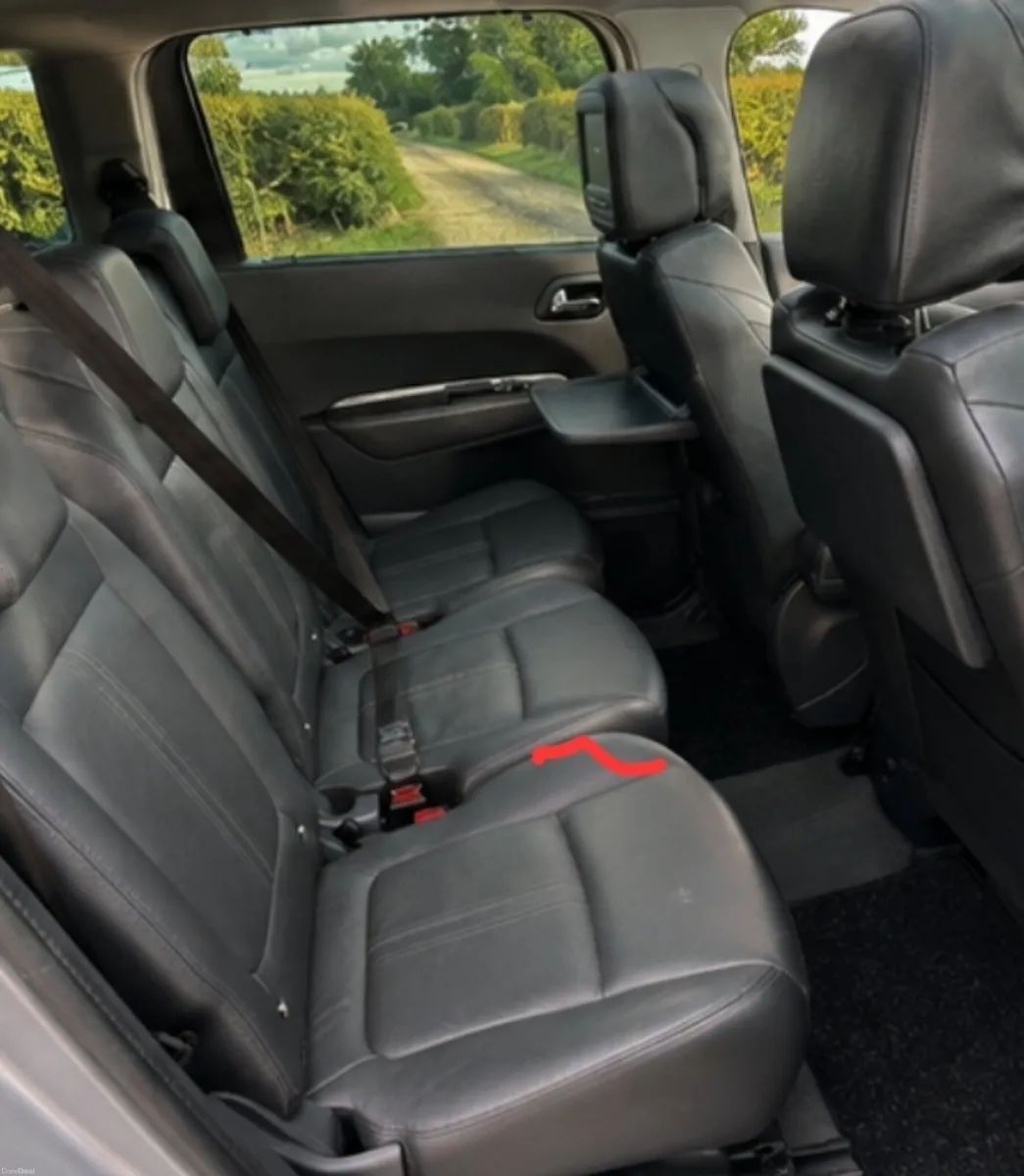 Peugeot 5008 - Image 6